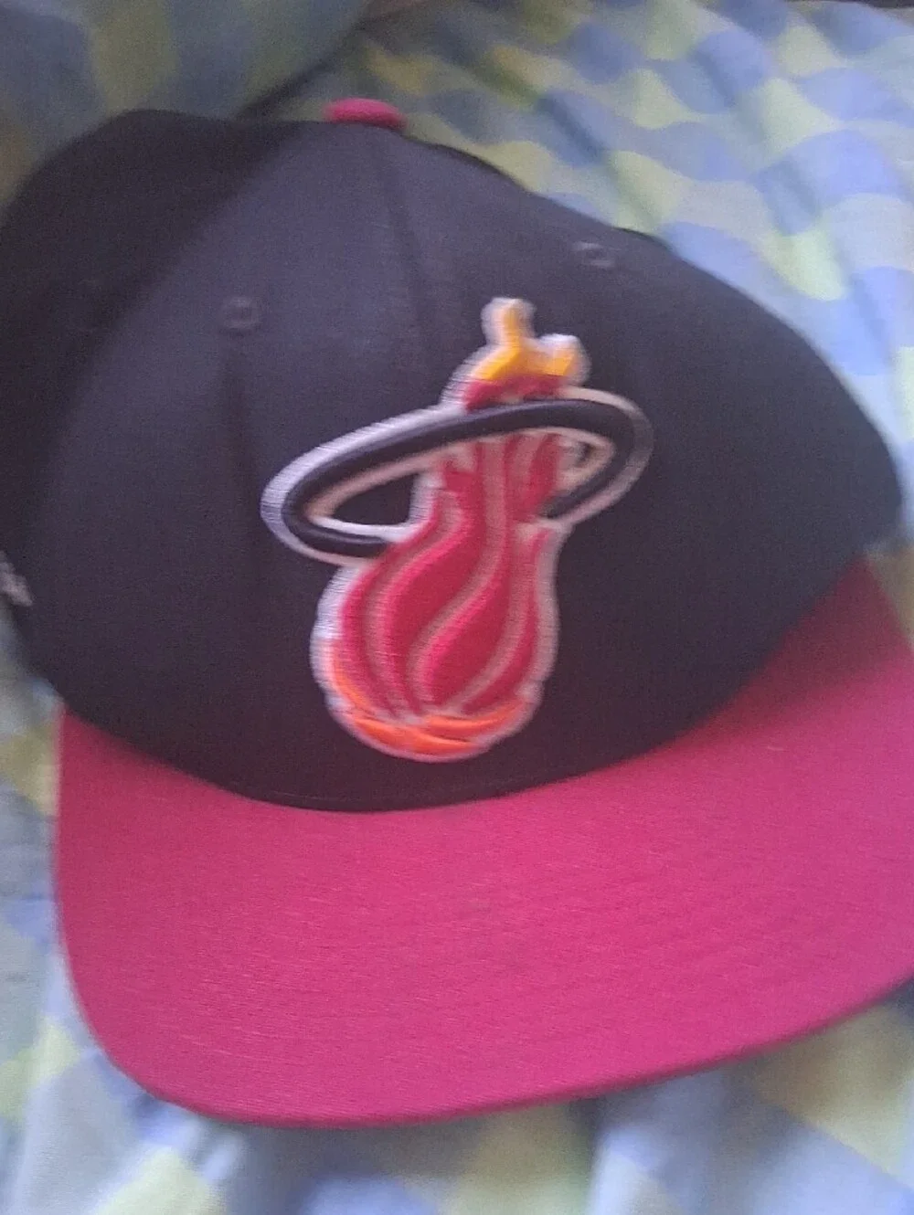 MICHELL AND NESS MLB Black Cap with Burgundy Brim and Logo